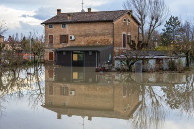 Climate health risks posed by floods, droughts and water quality call for urgent action