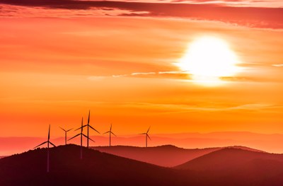 The EU has cut its greenhouse gas emissions by 40% since 1990